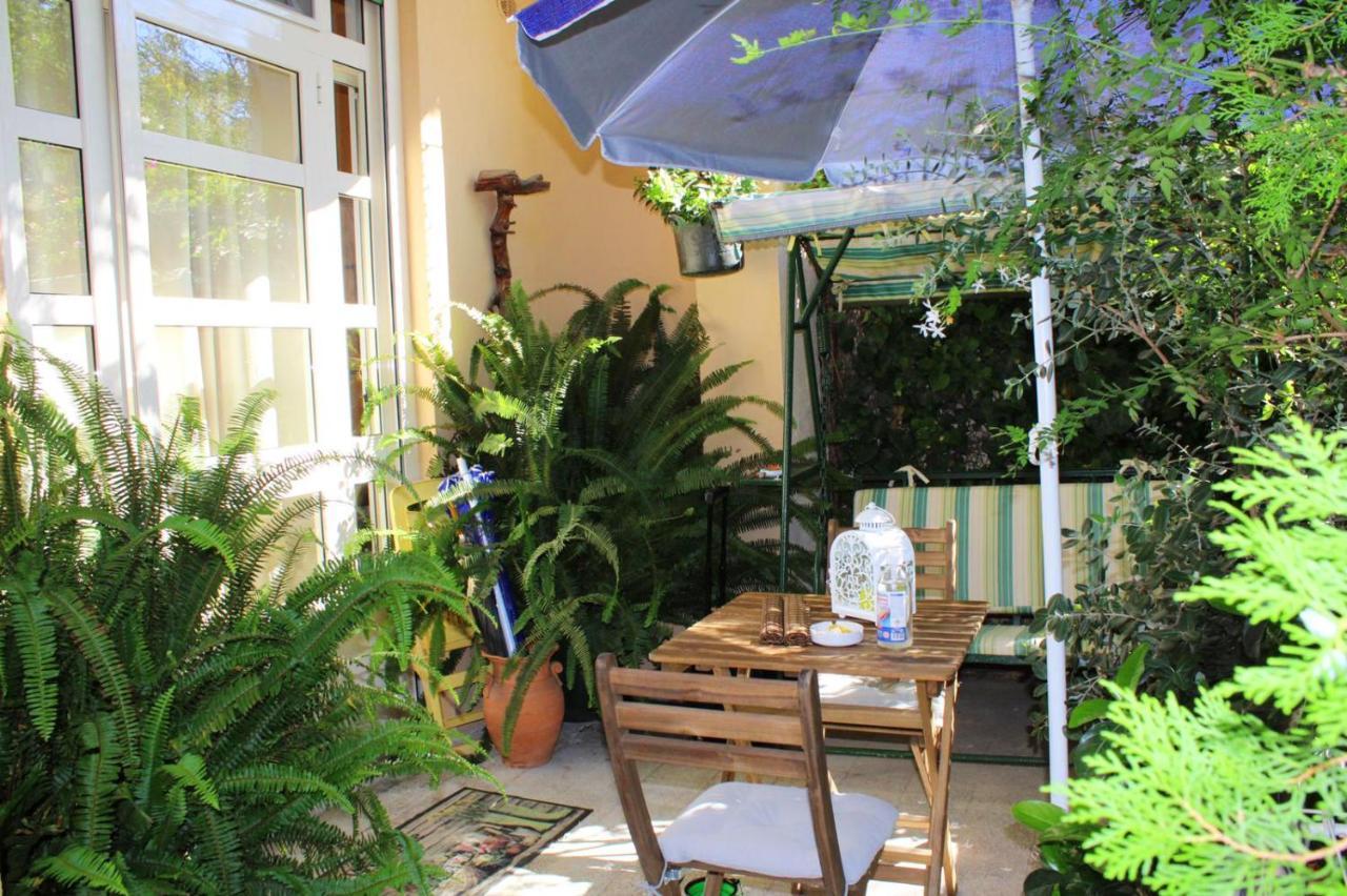 Il Giardino Di Laura Private Rooms Mondello Exteriör bild