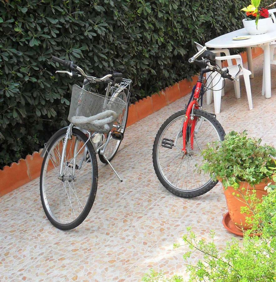 Il Giardino Di Laura Private Rooms Mondello Exteriör bild